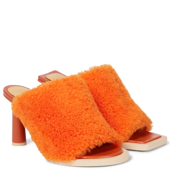 NIB Jacquemus shearling mules - Picture 1 of 16